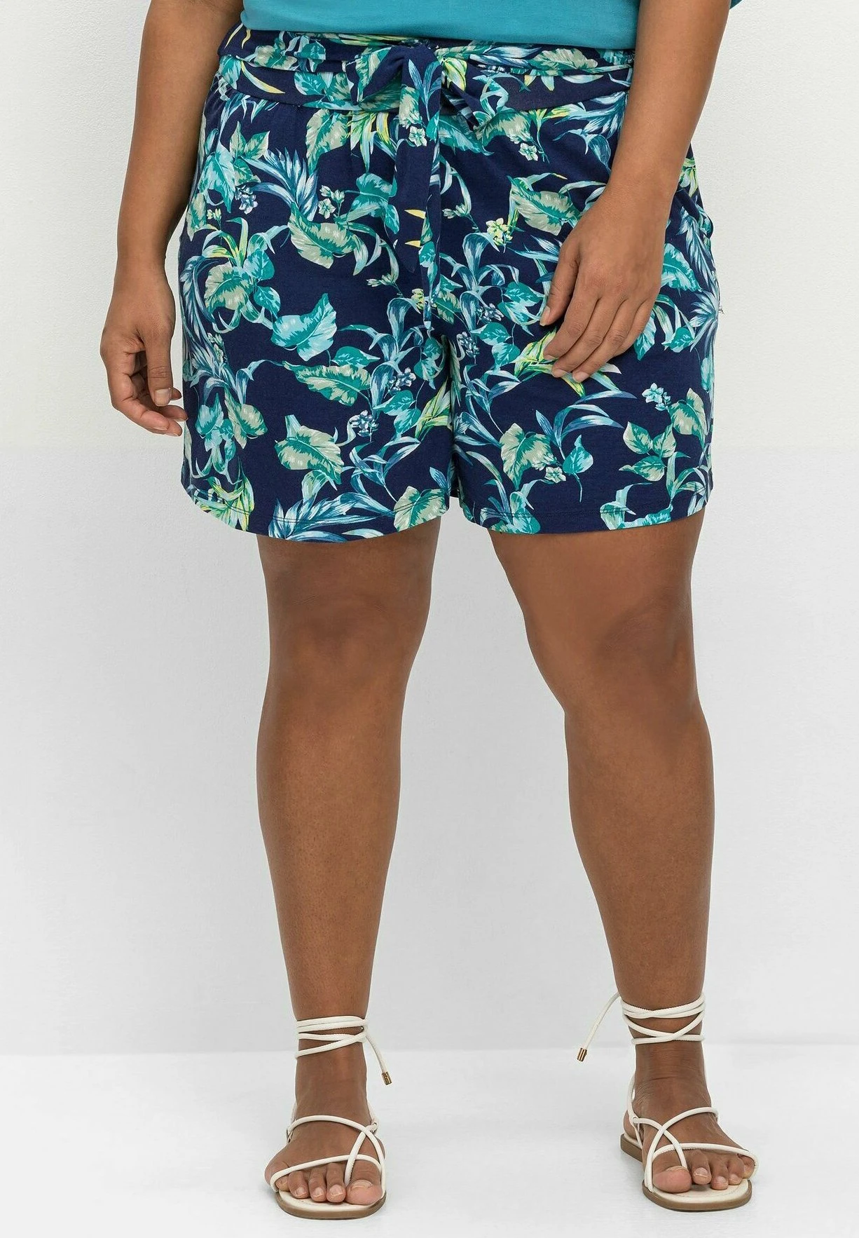 Sheego Strandshorts - Shorts - Marine Bedruckt 1 Sheego Strandshorts - Shorts - Marine Bedruckt