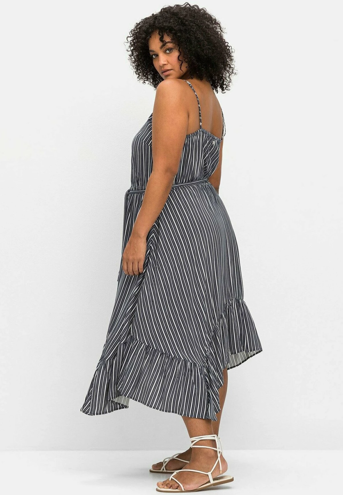 Sheego Vestido Informal - Marine Gestreift 4 Sheego Vestido Informal - Marine Gestreift - Imagen 4