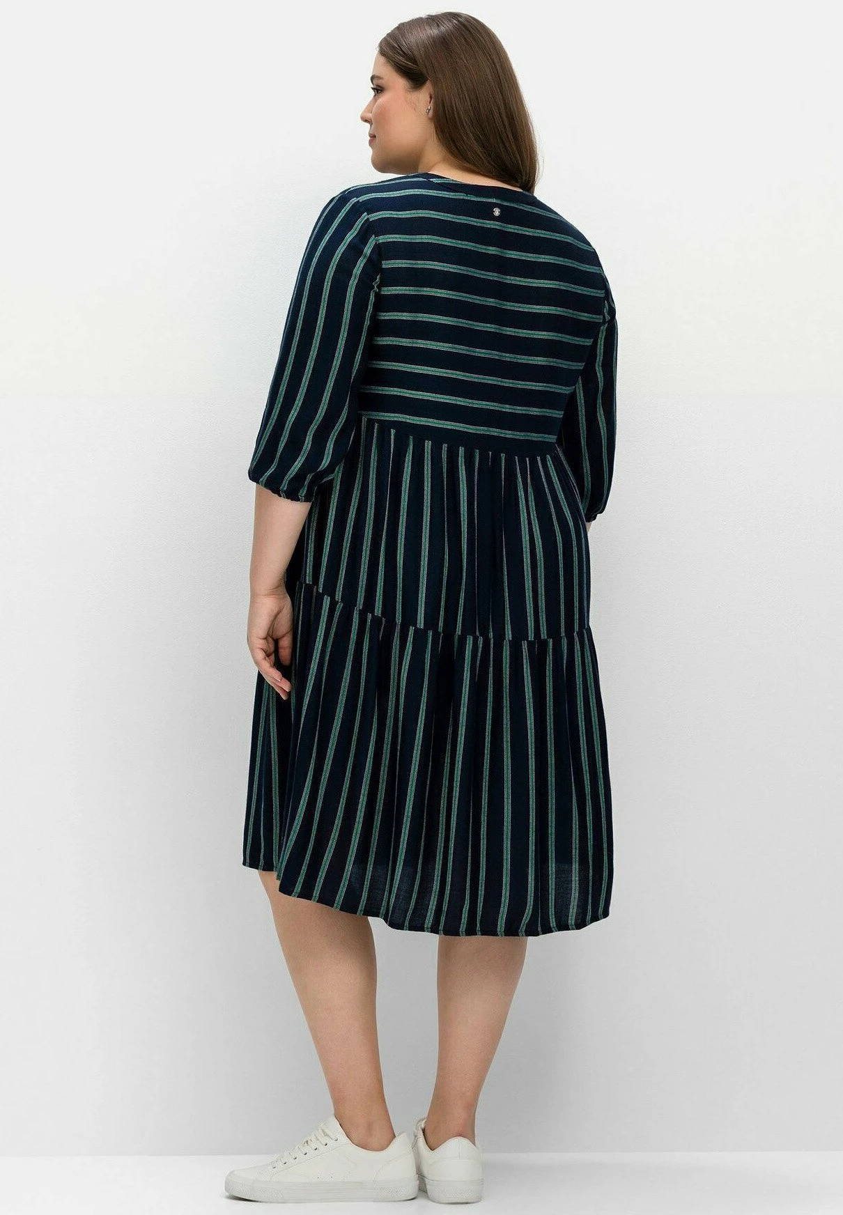 Sheego Vestido Informal - Nachtblau Gestreift 2 Sheego Vestido Informal - Nachtblau Gestreift - Imagen 2