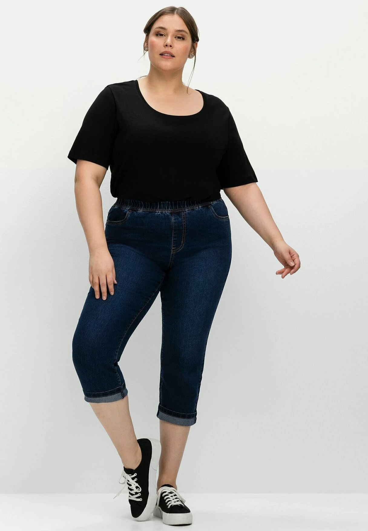 Sheego 7/8 - Vaqueros Pitillo - Dark Blue Denim 2 Sheego 7/8 - Vaqueros Pitillo - Dark Blue Denim - Imagen 2