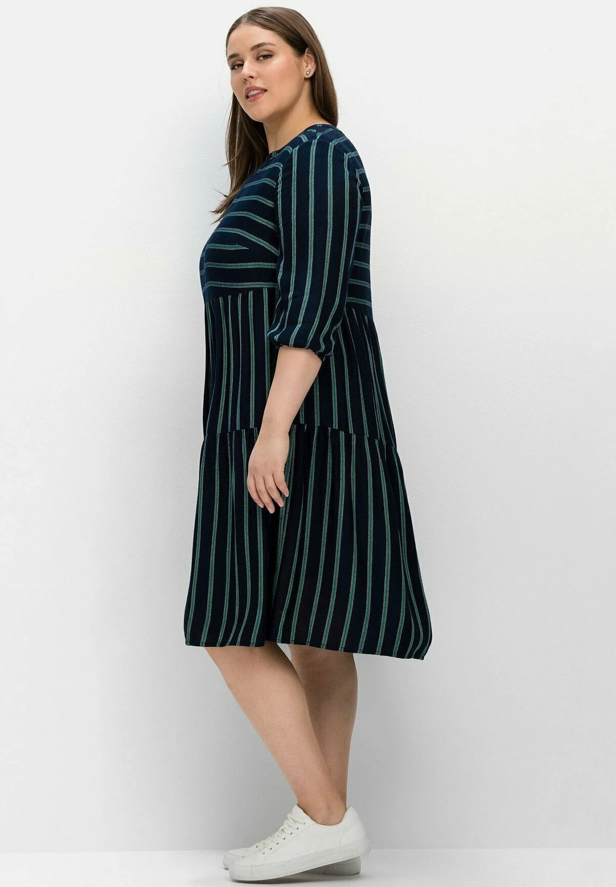 Sheego Vestido Informal - Nachtblau Gestreift 4 Sheego Vestido Informal - Nachtblau Gestreift - Imagen 4