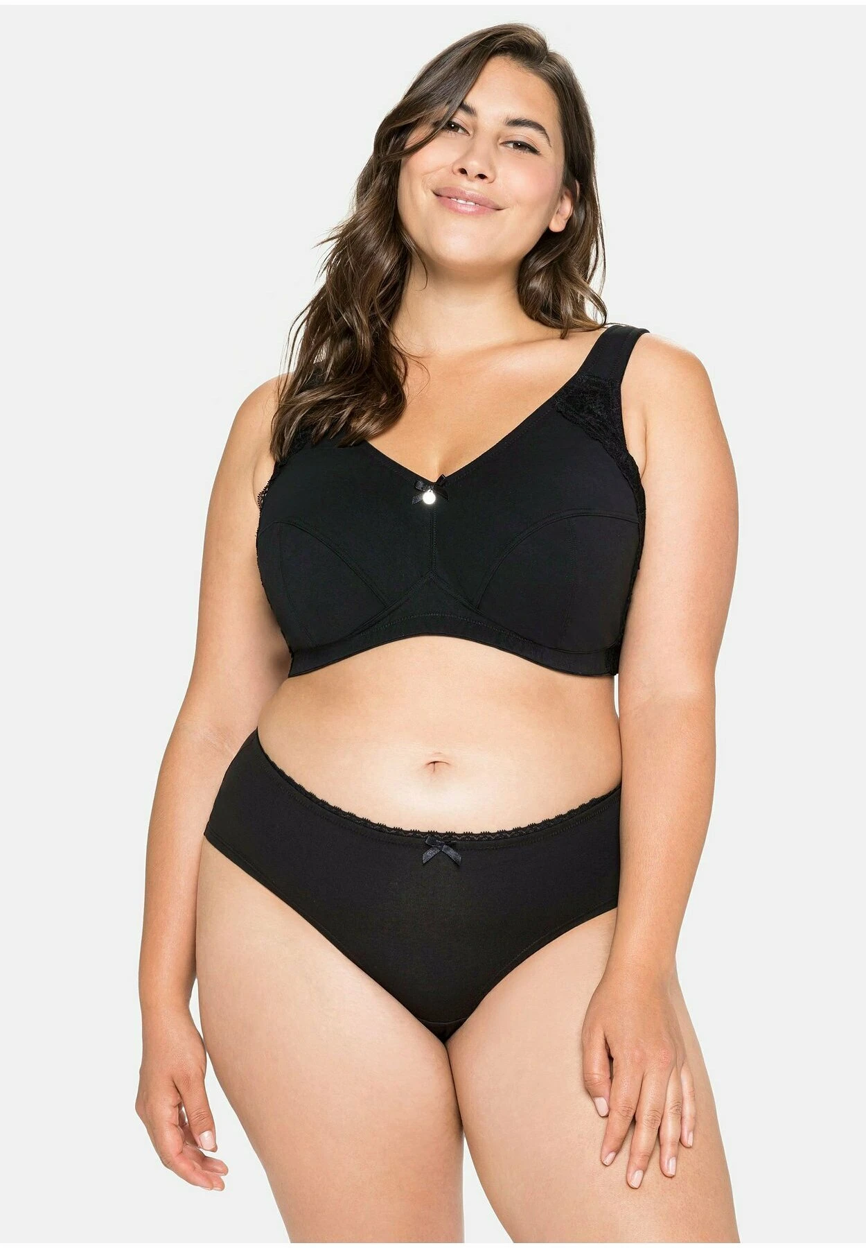 Sheego Ohne Bügel - Sujetador Básico - Schwarz 2 Sheego Ohne Bügel - Sujetador Básico - Schwarz - Imagen 2