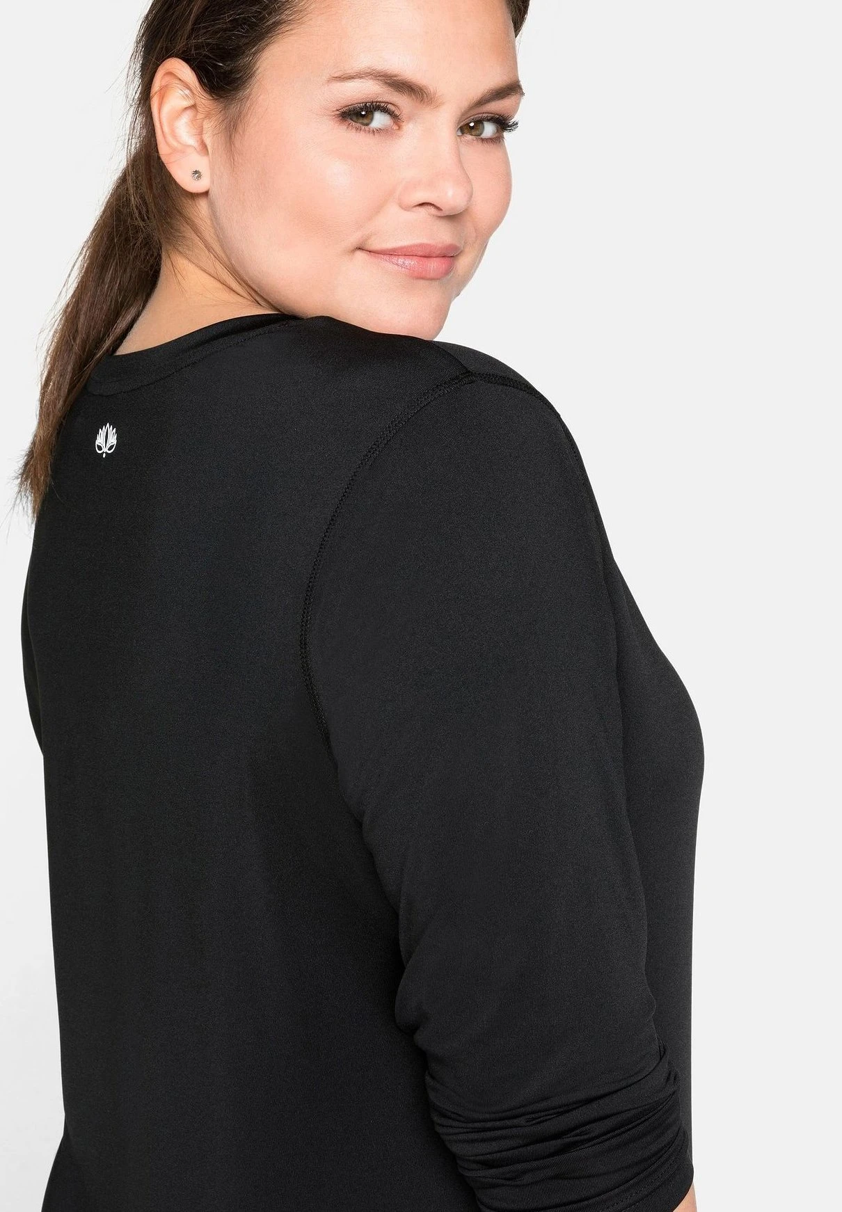 Sheego Camiseta De Manga Larga - Schwarz 4 Sheego Camiseta De Manga Larga - Schwarz - Imagen 4