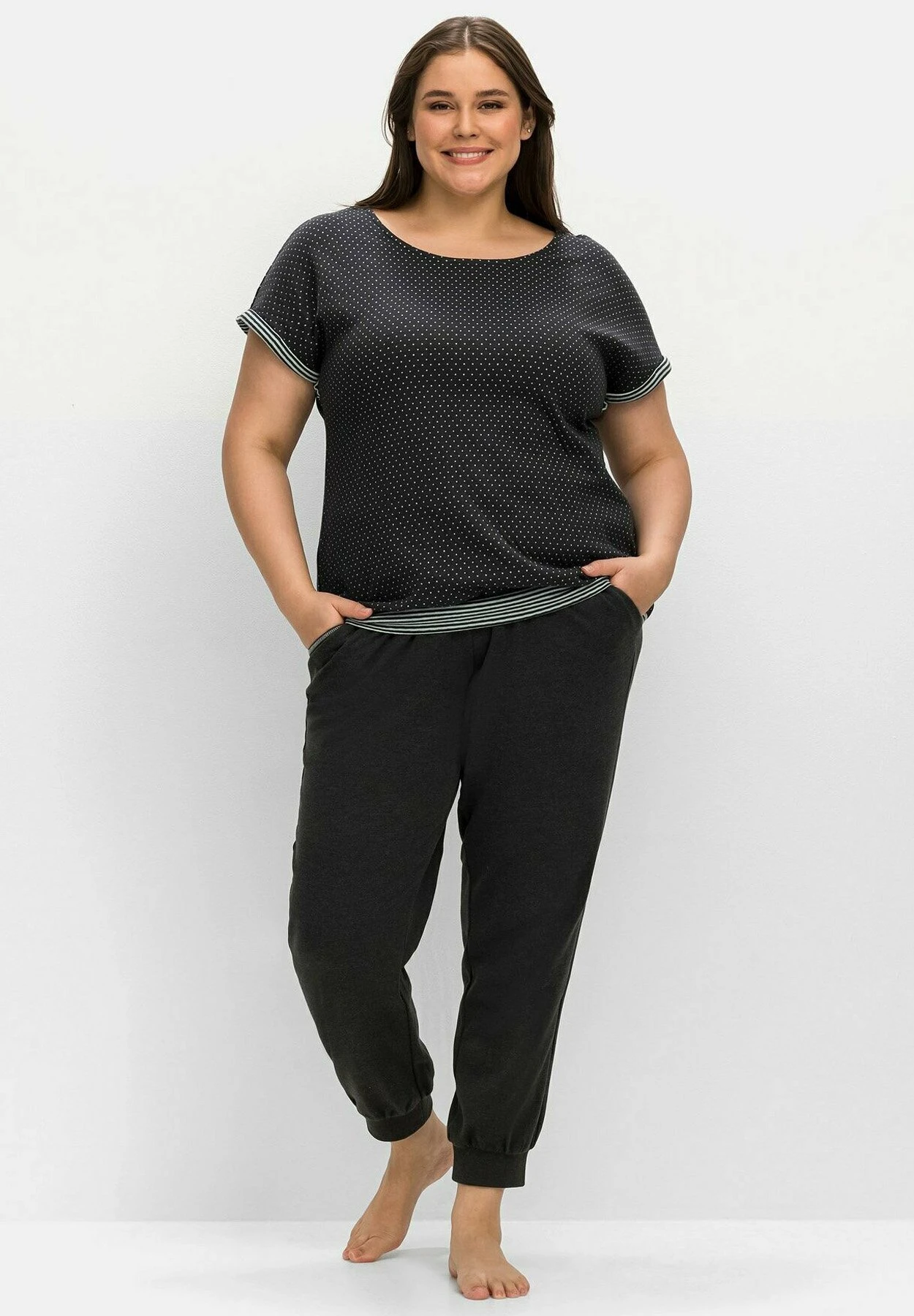 Sheego Camiseta Estampada - Anthrazit Gemustert 4 Sheego Camiseta Estampada - Anthrazit Gemustert - Imagen 4