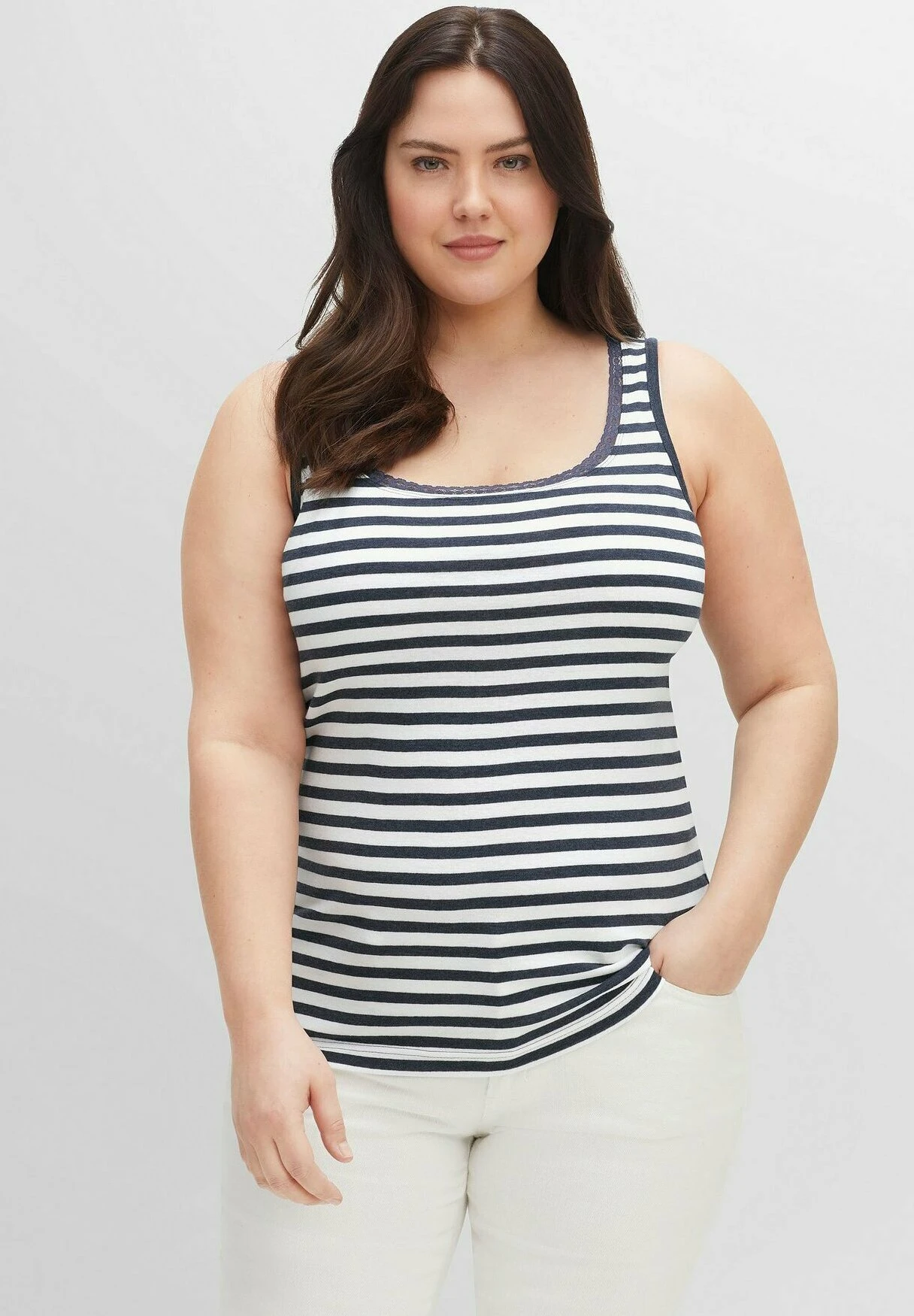 Sheego 2 Pack - Top - Marine/Indigo/Meliert Weiß 2 Sheego 2 Pack - Top - Marine/Indigo/Meliert Weiß - Imagen 2