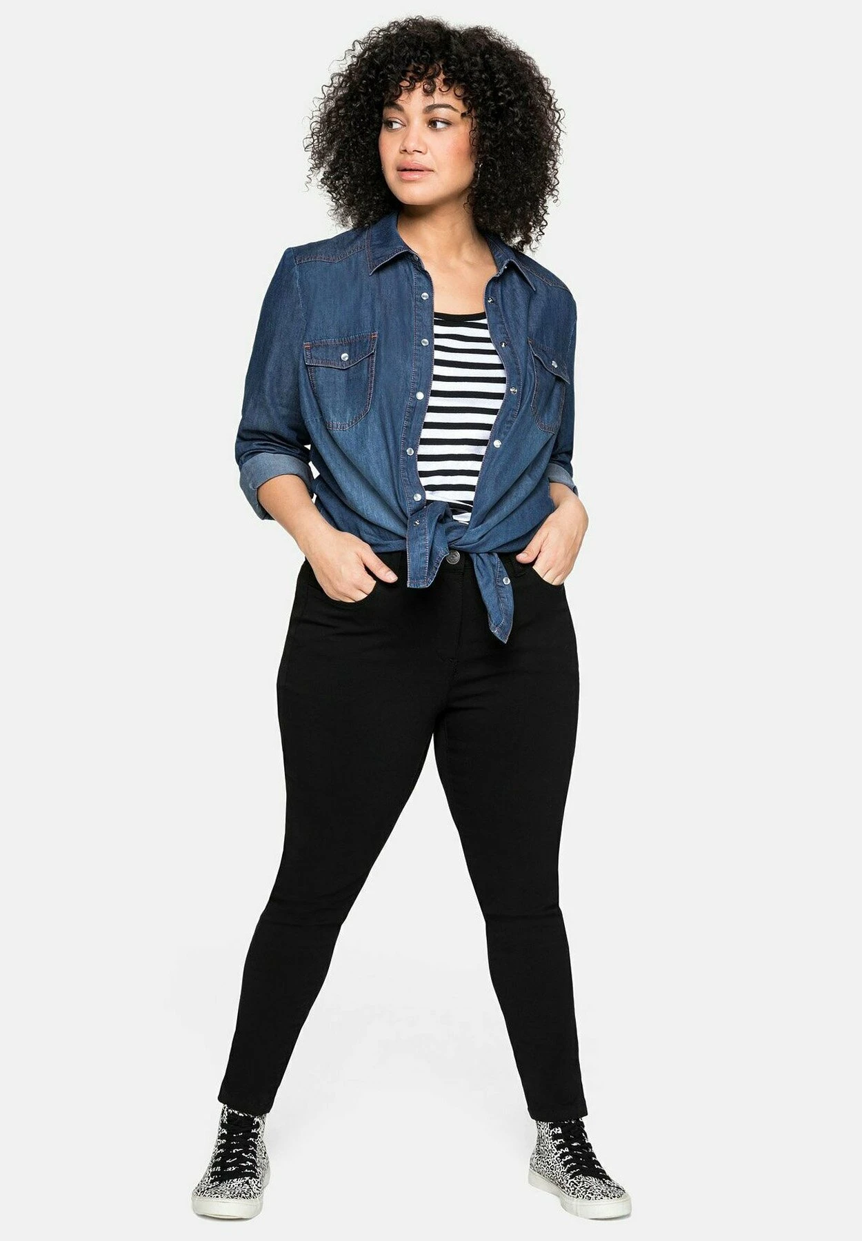 Sheego Camisa - Blue Denim 2 Sheego Camisa - Blue Denim - Imagen 2