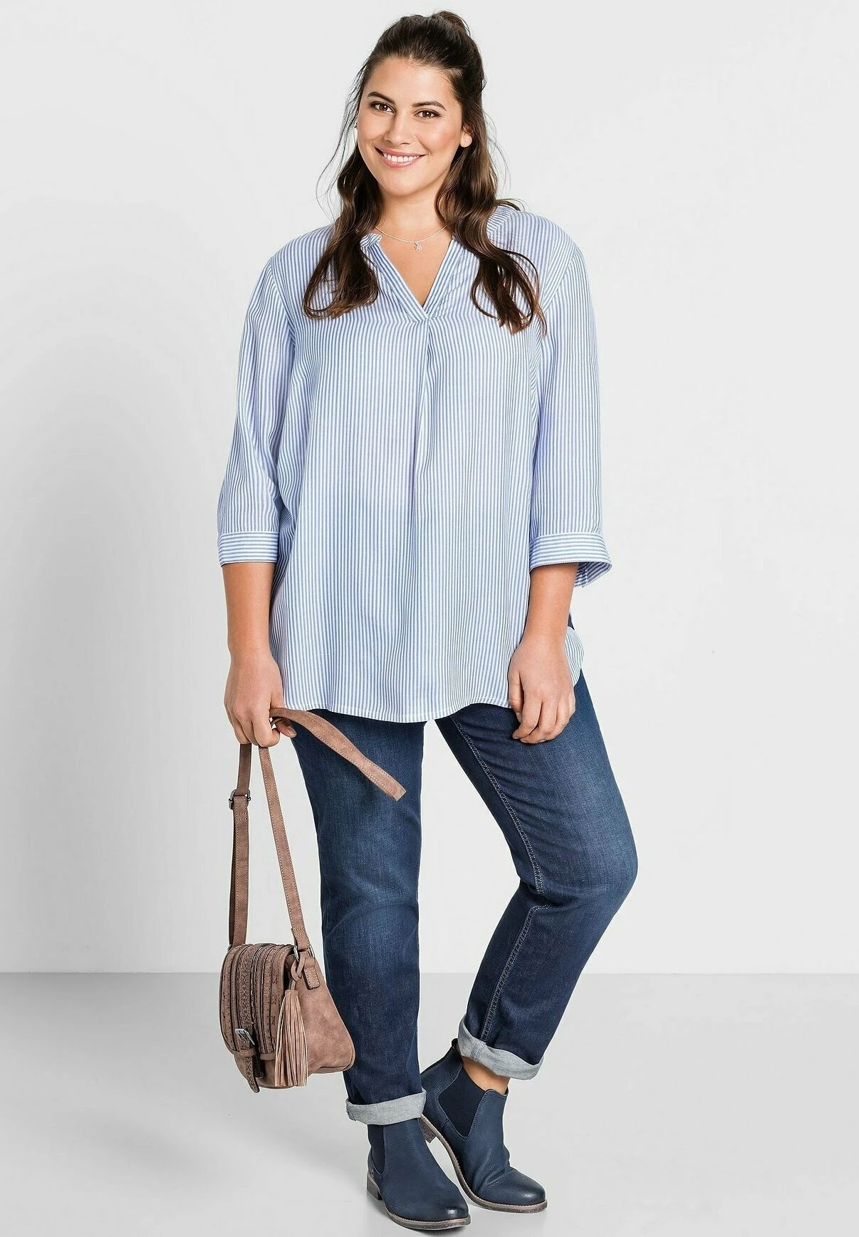 Sheego Túnica - Hellblau Weiß 2 Sheego Túnica - Hellblau Weiß - Imagen 2