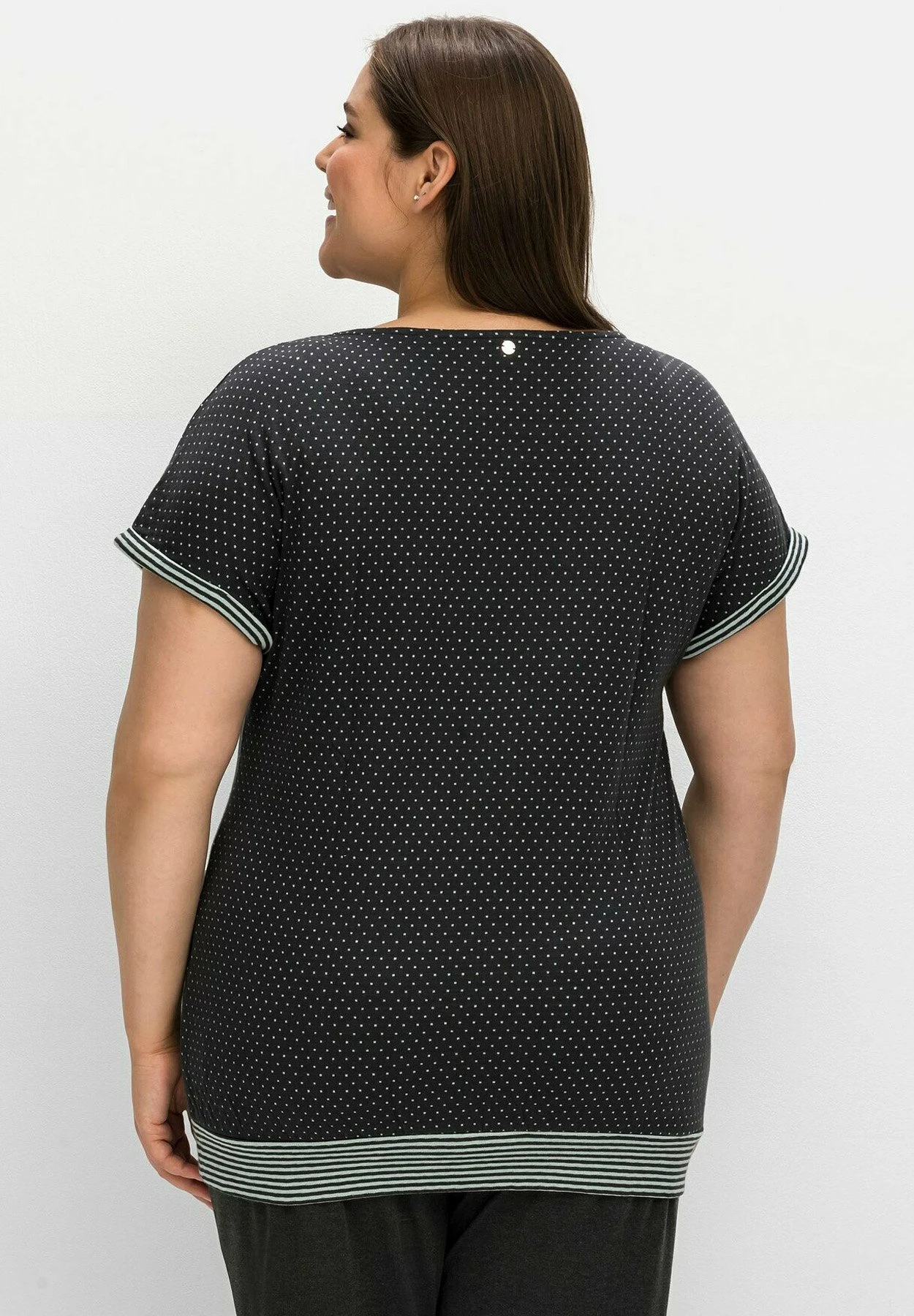 Sheego Camiseta Estampada - Anthrazit Gemustert 2 Sheego Camiseta Estampada - Anthrazit Gemustert - Imagen 2