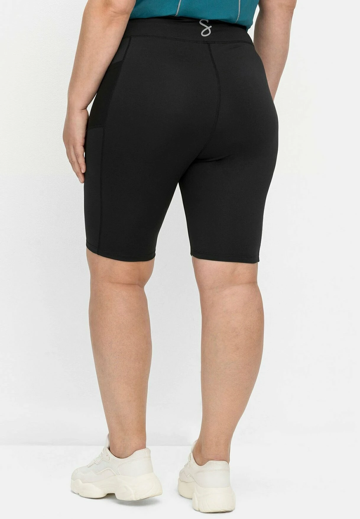 Sheego Shorts - Schwarz 2 Sheego Shorts - Schwarz - Imagen 2